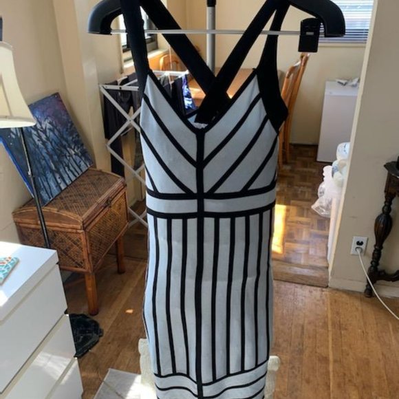 La  Cite Dresses & Skirts - Sexy Black and Blue Contour Dress